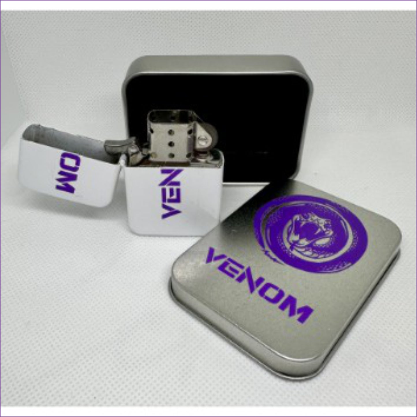 Venom Benzinfeuerzeug mit Geschenkverpackung