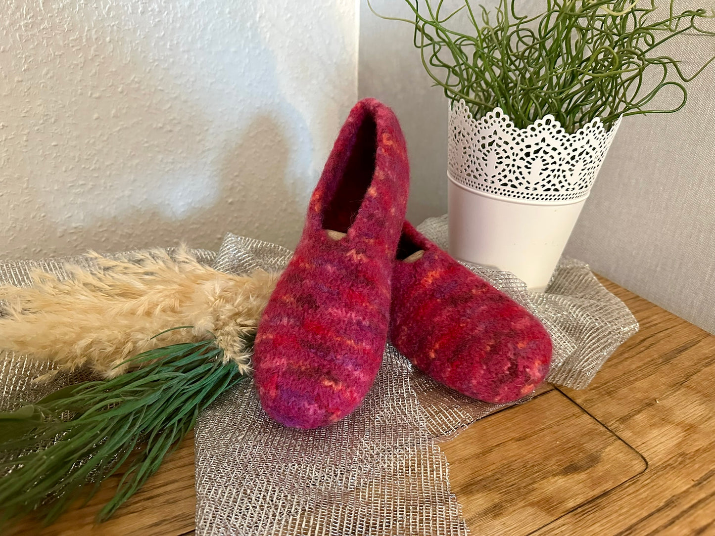 Filzpuschen in fuchsia meliert in den Größen 36-48