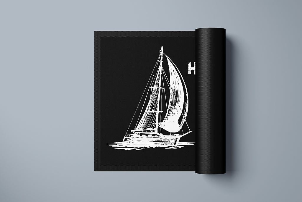 Fussmatte "Heimathafen" in zwei Größen mit Segelschiff personalisierbar